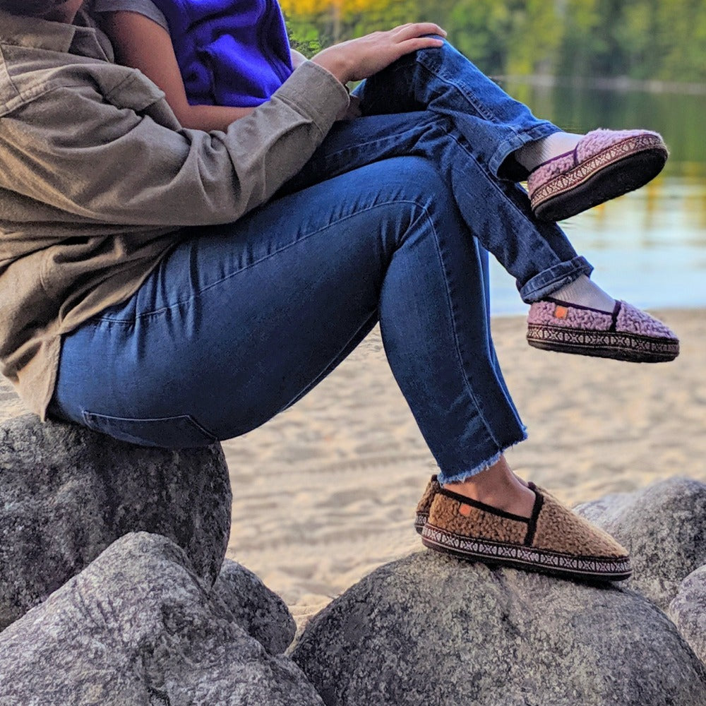 Are Sheepskin Moccasins Suitable for Both Men and Women